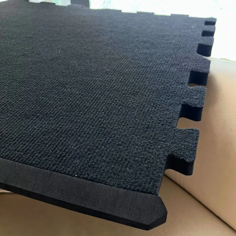 Interlocking Carpet Tiles