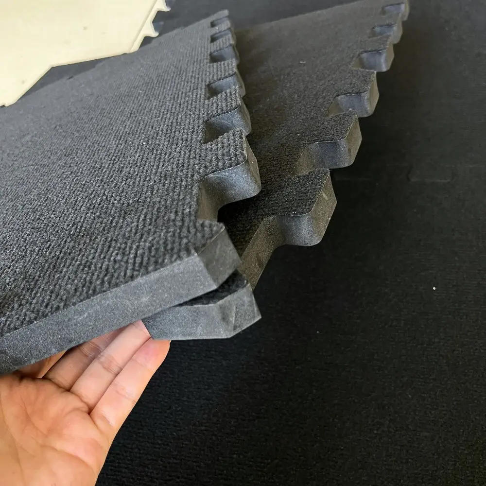 Interlocking Carpet Tiles